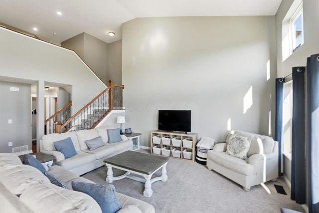 1222 Carnoustie Circle, Grove City, OH 43123