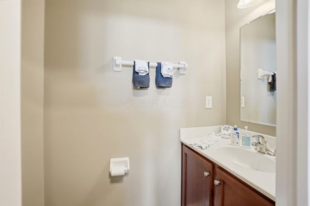 1222 Carnoustie Circle, Grove City, OH 43123