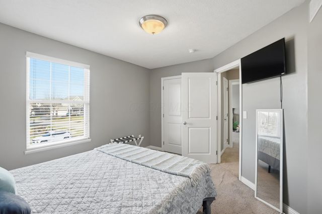 1222 Carnoustie Circle, Grove City, OH 43123