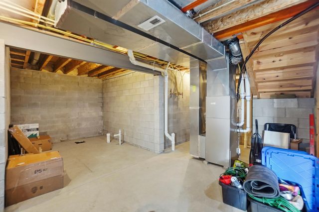 1222 Carnoustie Circle, Grove City, OH 43123