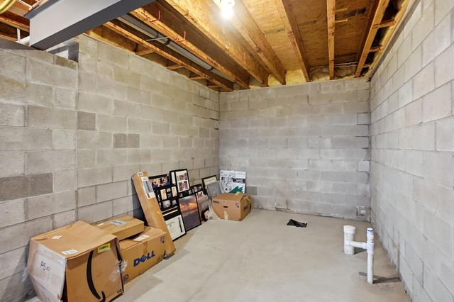 1222 Carnoustie Circle, Grove City, OH 43123