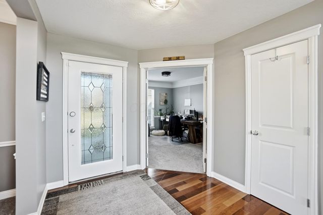 1222 Carnoustie Circle, Grove City, OH 43123