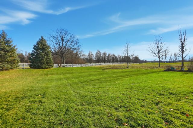 1222 Carnoustie Circle, Grove City, OH 43123