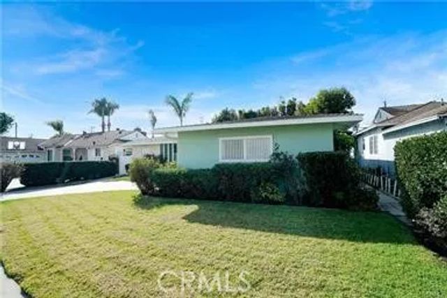 7335 Donna Avenue, Reseda, CA 91335