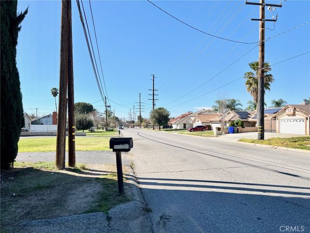 34385 Avenue H, Yucaipa, CA 92399