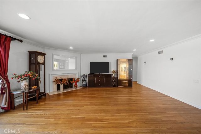 23414 Balmoral, West Hills, CA 91307