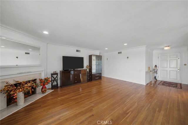 23414 Balmoral, West Hills, CA 91307