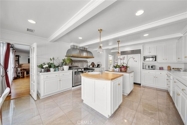 23414 Balmoral, West Hills, CA 91307