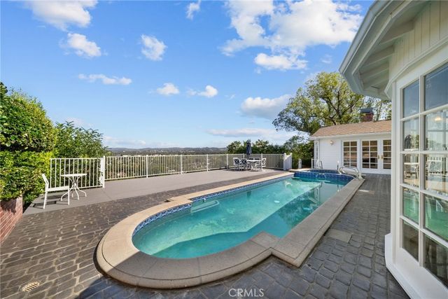 23414 Balmoral, West Hills, CA 91307