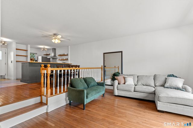 57 Meetinghouse Village 1, Meriden, CT 06450