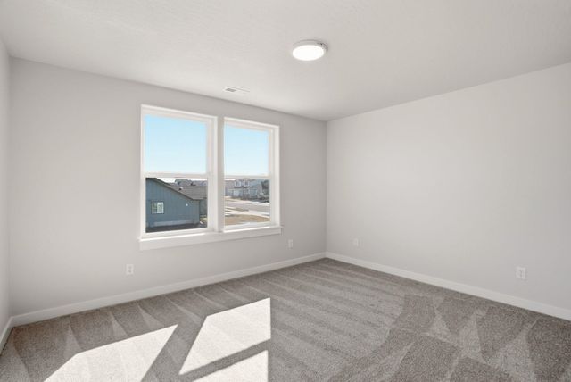 9115 N N Hazelnut St, Spokane, WA 99208