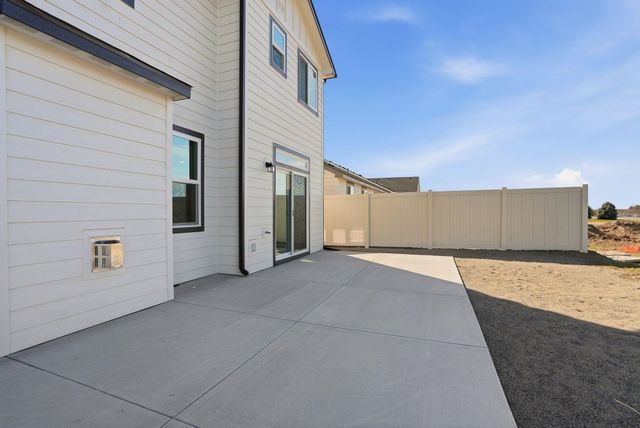 9115 N N Hazelnut St, Spokane, WA 99208