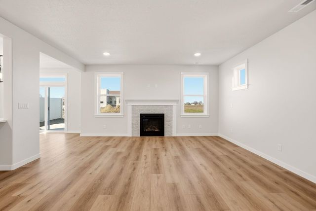 9115 N N Hazelnut St, Spokane, WA 99208