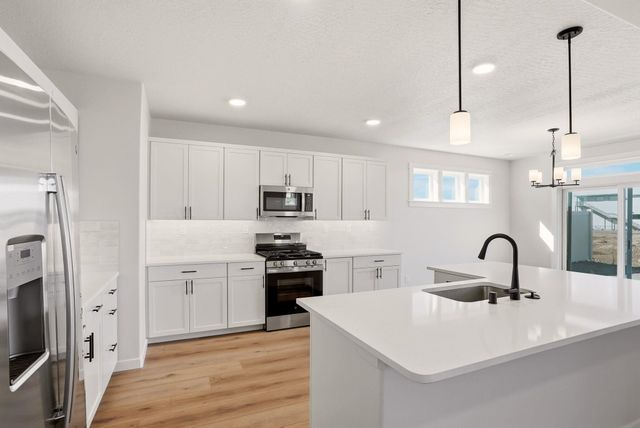 9115 N N Hazelnut St, Spokane, WA 99208