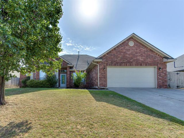 1980 Leslie Beachler Lane, Midwest City, OK 73130