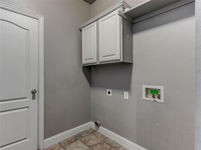 1980 Leslie Beachler Lane, Midwest City, OK 73130