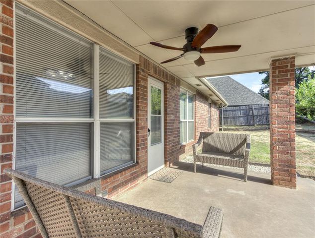 1980 Leslie Beachler Lane, Midwest City, OK 73130