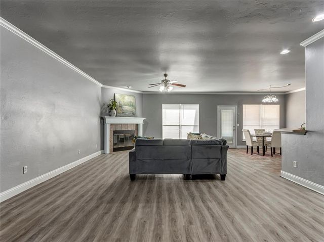 1980 Leslie Beachler Lane, Midwest City, OK 73130