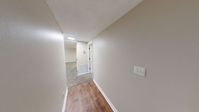 520 Hietts Ln Apt A, Clarksville, TN 37043