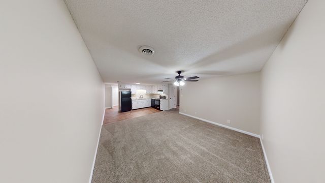 520 Hietts Ln Apt A, Clarksville, TN 37043