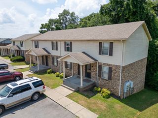 520 Hietts Ln Apt A, Clarksville, TN 37043