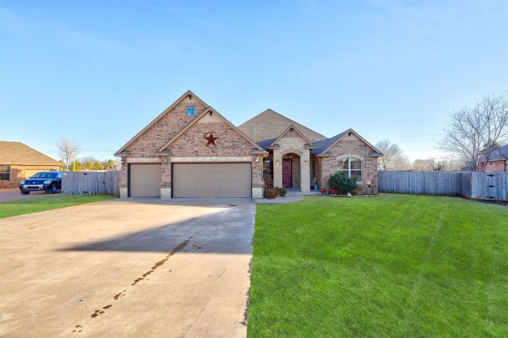 4220 Caribou Street, Tuttle, OK 73089