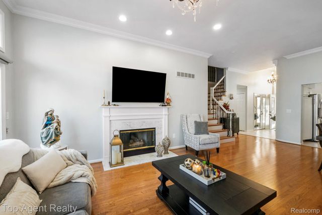 13359 Lillian Lane, Sterling Heights, MI 48313