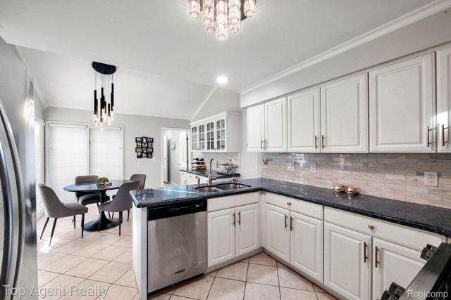 13359 Lillian Lane, Sterling Heights, MI 48313