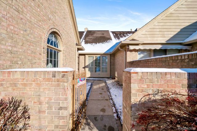 13359 Lillian Lane, Sterling Heights, MI 48313