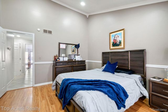 13359 Lillian Lane, Sterling Heights, MI 48313