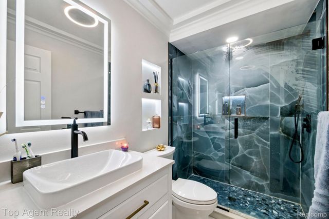 13359 Lillian Lane, Sterling Heights, MI 48313