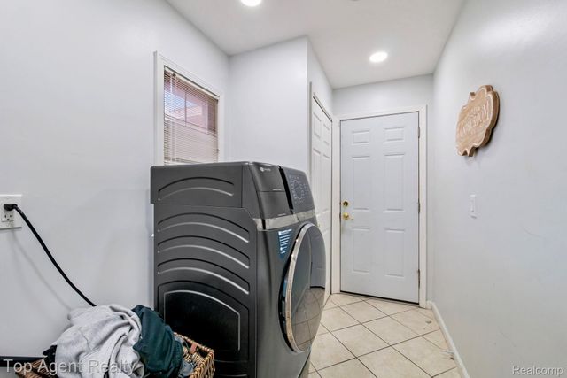 13359 Lillian Lane, Sterling Heights, MI 48313