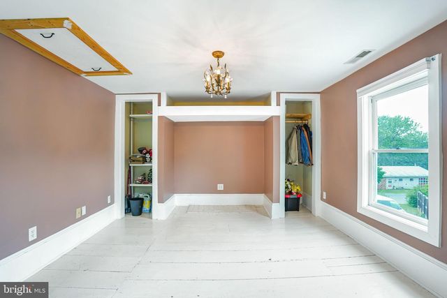 500A KNIGHTING RD, Gordonsville, VA 22942