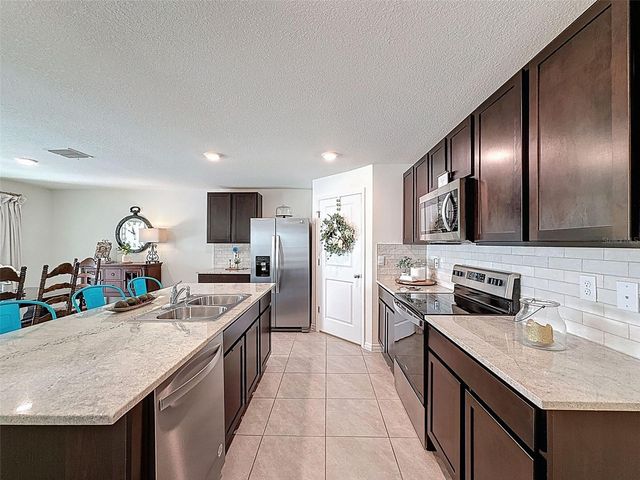 6818 SE 112TH PLACE, Belleview, FL 34420