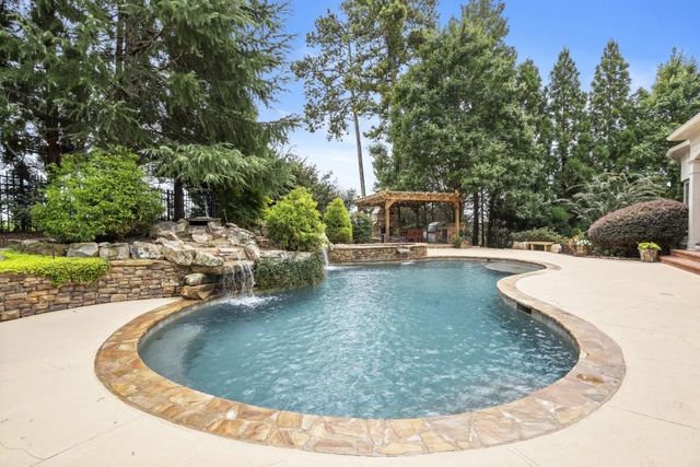 3207 Watsons Bnd, Alpharetta, GA 30004