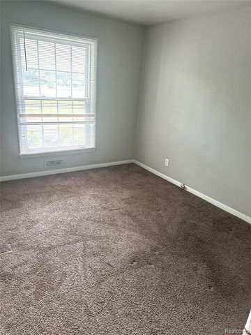 4044 Country Club Drive, Bloomfield Hills, MI 48301