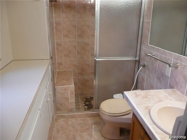 4044 Country Club Drive, Bloomfield Hills, MI 48301