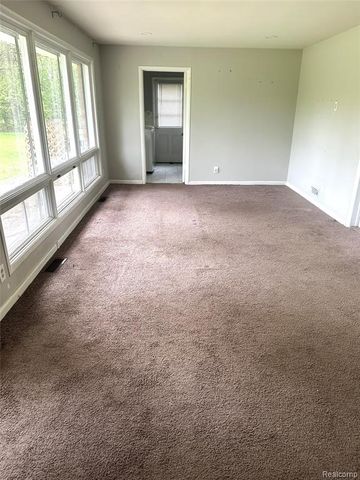 4044 Country Club Drive, Bloomfield Hills, MI 48301