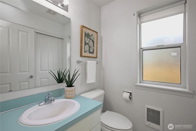 3531 Forest Drive NE, Bremerton, WA 98310