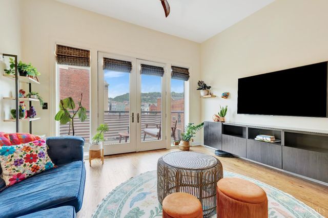 1326 Vine Street, Cincinnati, OH 45202