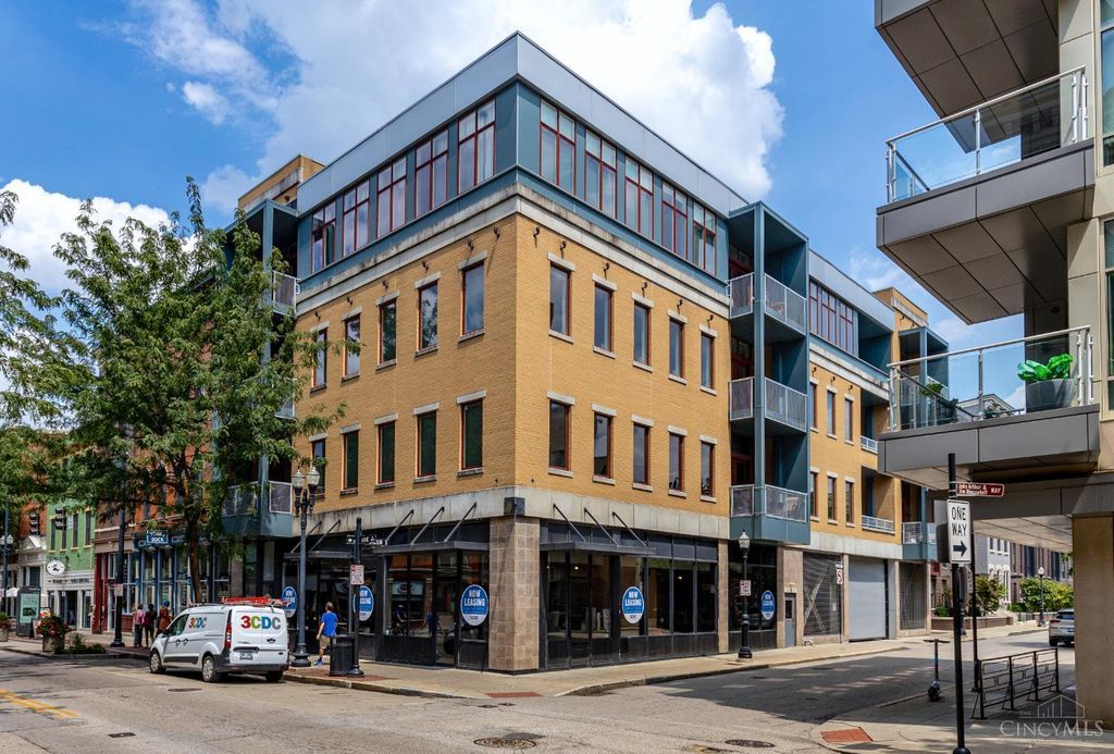 1326 Vine Street, Cincinnati, OH 45202