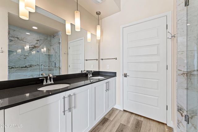 7300 E EARLL Drive 3023, Scottsdale, AZ 85251