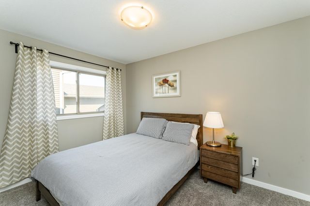 3932 Orchardview Lane NW, Rochester, MN 55901