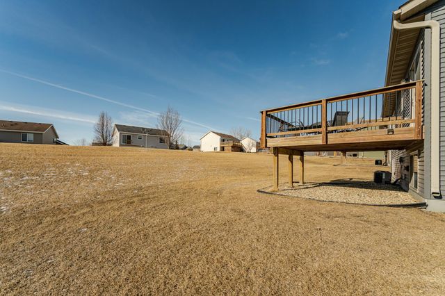 3932 Orchardview Lane NW, Rochester, MN 55901