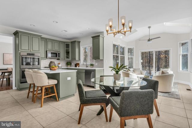 18 VICARI WAY, Tuckerton, NJ 08087