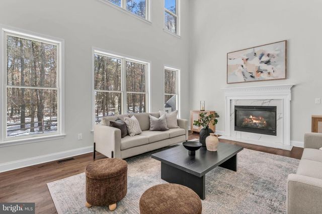 18 VICARI WAY, Tuckerton, NJ 08087