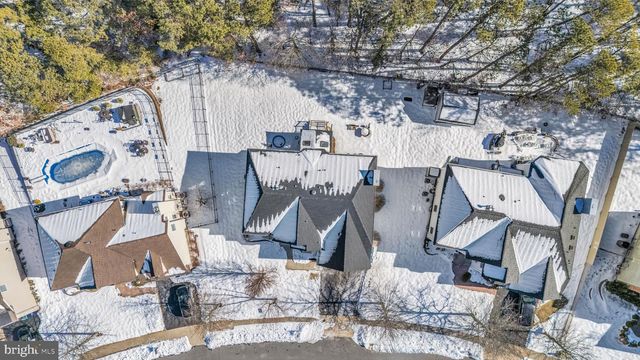 18 VICARI WAY, Tuckerton, NJ 08087