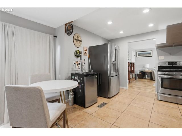 7001 Se 71ST Ave, Portland, OR 97206