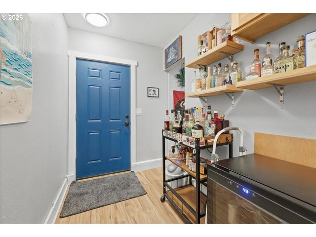 7001 Se 71ST Ave, Portland, OR 97206