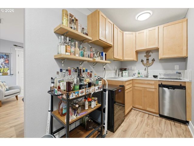 7001 Se 71ST Ave, Portland, OR 97206